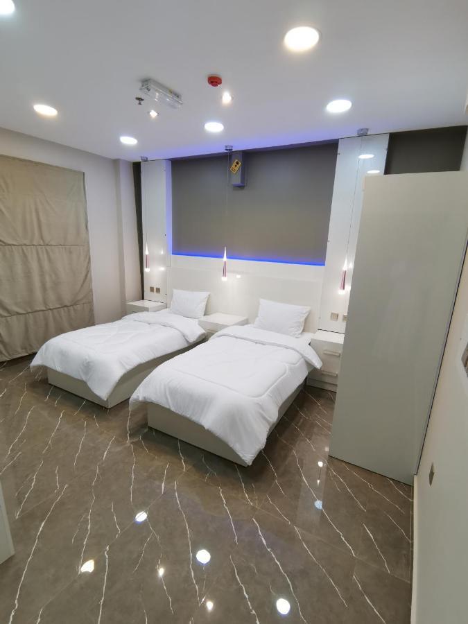 Maryana Hotel Sohar Bagian luar foto