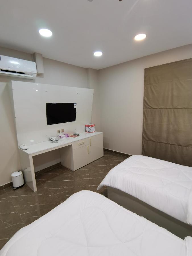Maryana Hotel Sohar Bagian luar foto